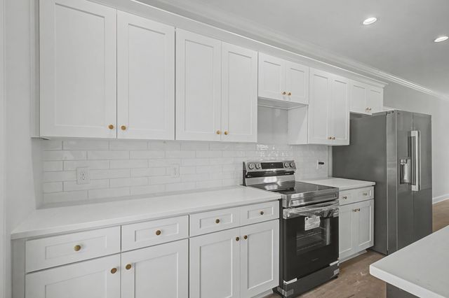 302 Cornerstone Dr, Shelbyville, TN 37160