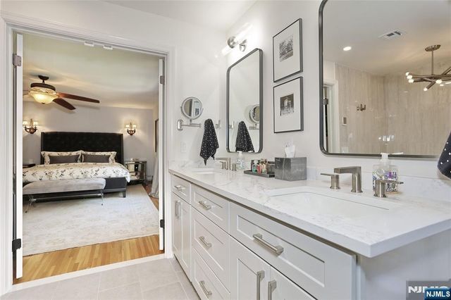 252 Bayberry Lane, Franklin Lakes, NJ 07417
