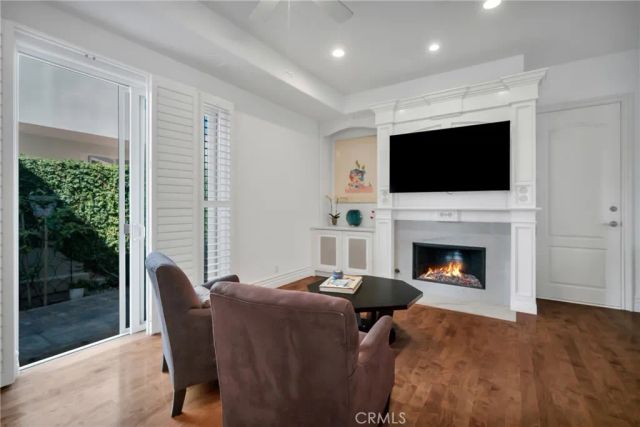 2213 Gates Avenue A, Redondo Beach, CA 90278