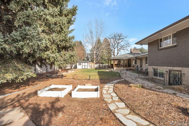 5401 W Lakeridge Road, Lakewood, CO 80227