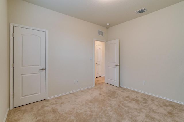 138 Duroc DR, Hutto, TX 78634