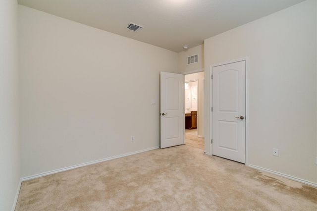 138 Duroc DR, Hutto, TX 78634