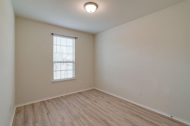 138 Duroc DR, Hutto, TX 78634