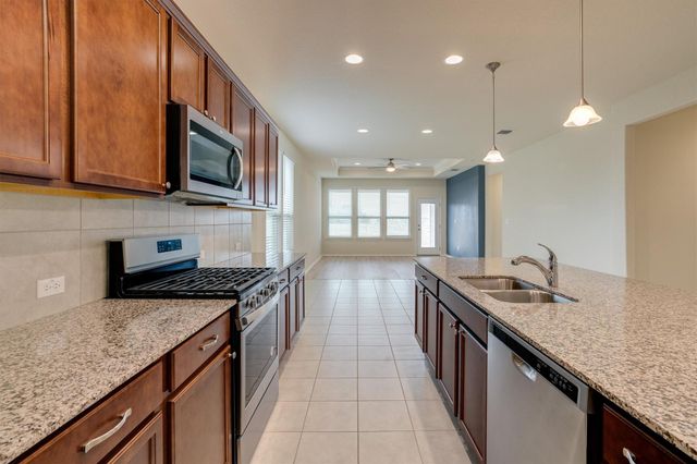 138 Duroc DR, Hutto, TX 78634