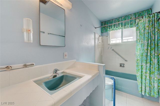 1813 Bracken Avenue, Las Vegas, NV 89104