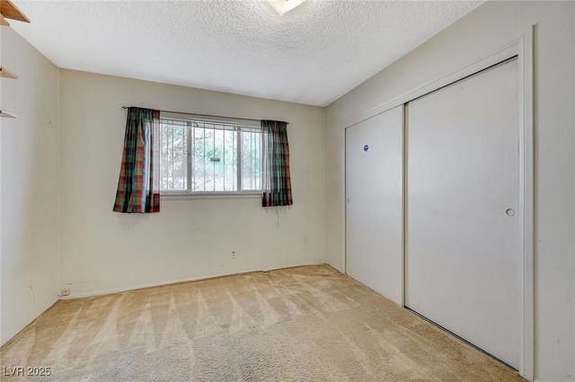 1813 Bracken Avenue, Las Vegas, NV 89104