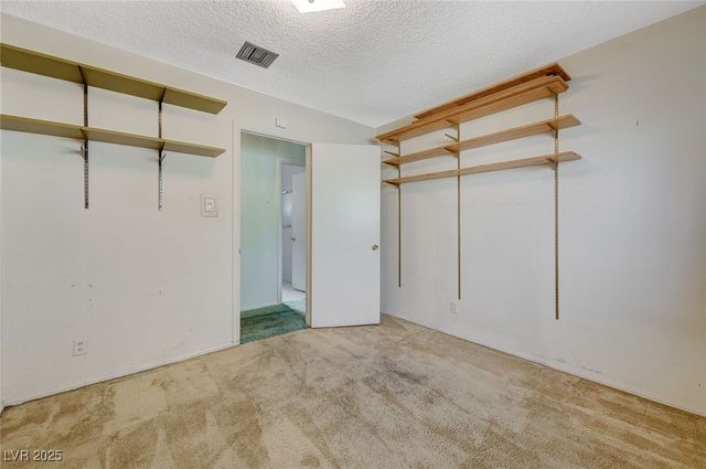 1813 Bracken Avenue, Las Vegas, NV 89104