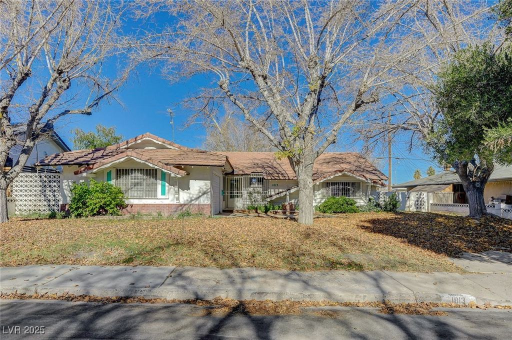 1813 Bracken Avenue, Las Vegas, NV 89104