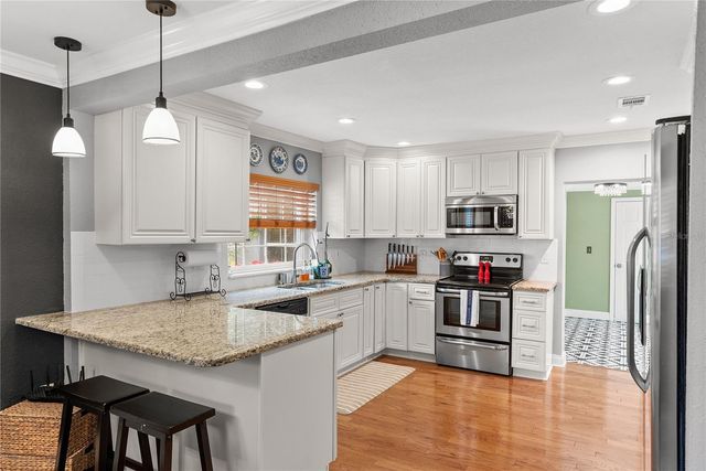 1421 E HANNA AVENUE, Tampa, FL 33604