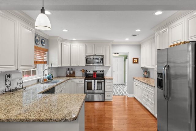 1421 E HANNA AVENUE, Tampa, FL 33604