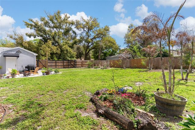 1421 E HANNA AVENUE, Tampa, FL 33604