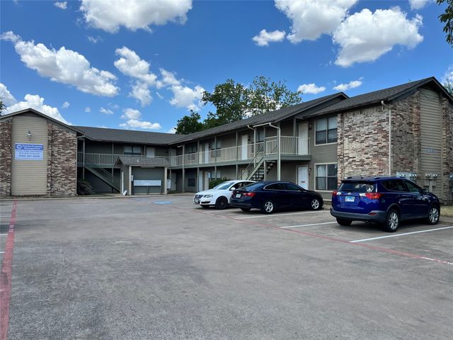 2526 W Prairie Street 205, Denton, TX 76201