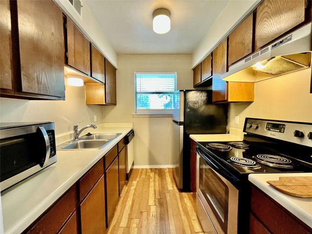 2526 W Prairie Street 205, Denton, TX 76201