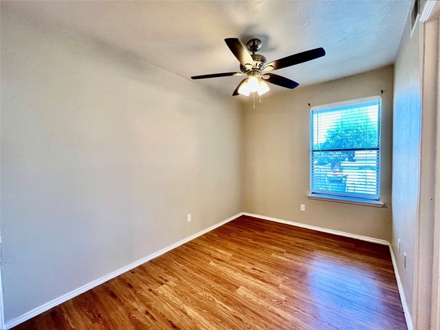 2526 W Prairie Street 205, Denton, TX 76201