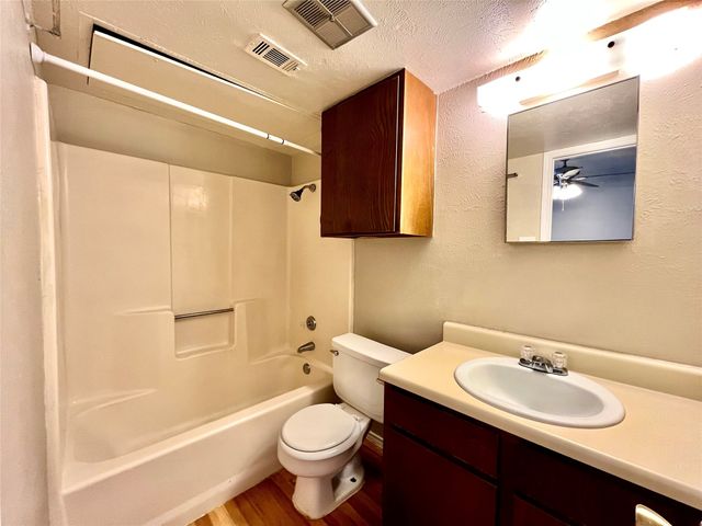 2526 W Prairie Street 205, Denton, TX 76201