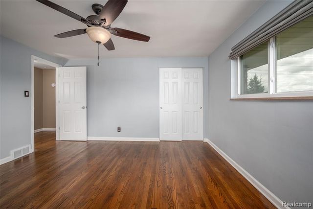 11026 Middlebelt Road, Livonia, MI 48150