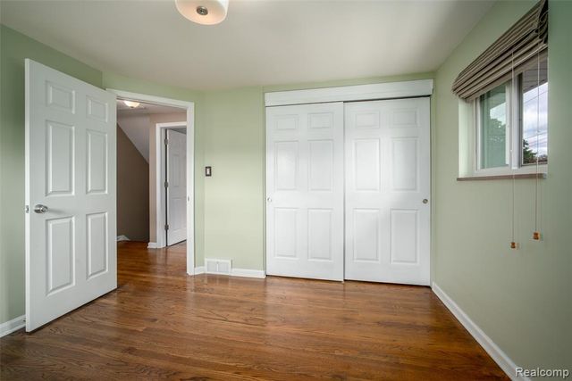11026 Middlebelt Road, Livonia, MI 48150