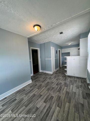4833 Churchill Drive, Jackson, MS 39206