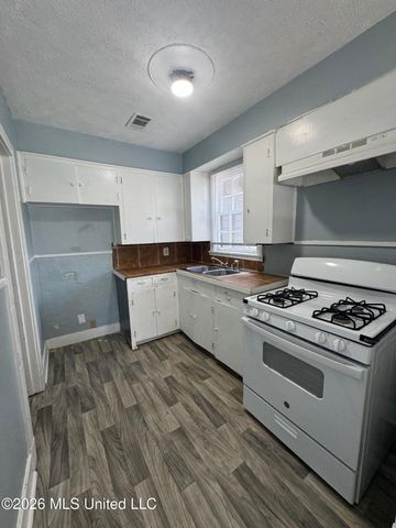 4833 Churchill Drive, Jackson, MS 39206