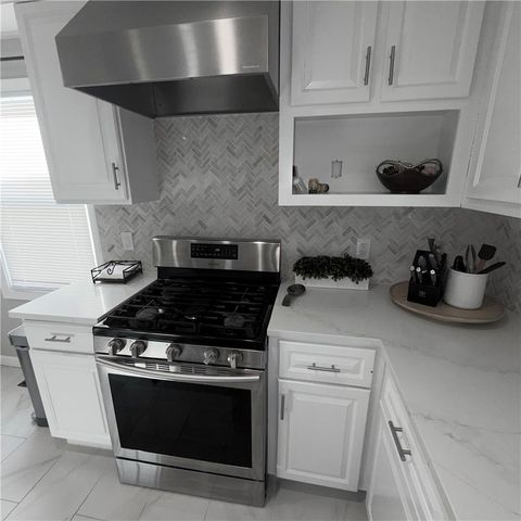 36 Waller Street, Providence, RI 02908