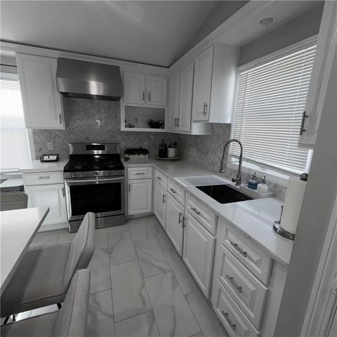 36 Waller Street, Providence, RI 02908