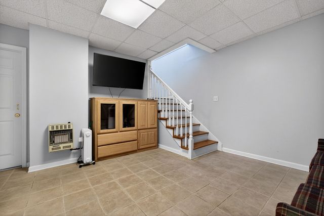 1038 Lakeside Dr, Smithville, TN 37166