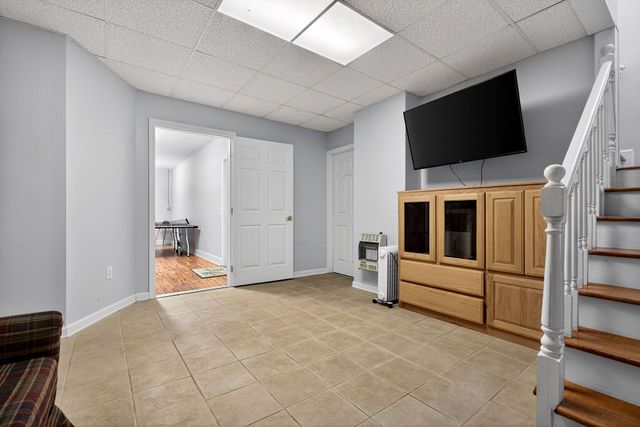 1038 Lakeside Dr, Smithville, TN 37166