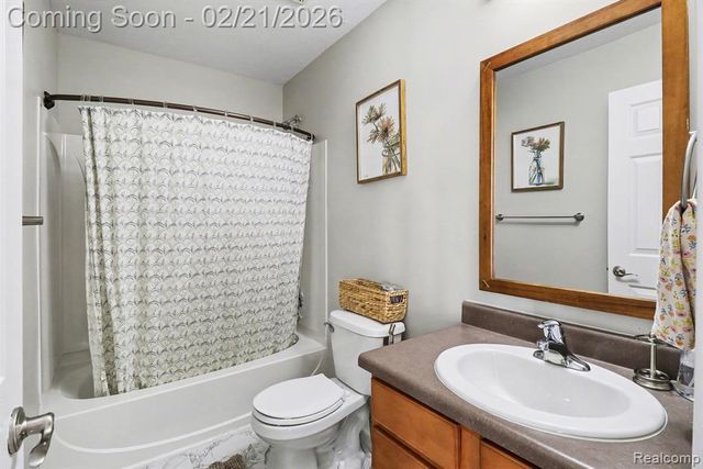 17764 Windflower Drive, Southfield, MI 48076