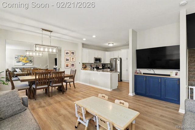 17764 Windflower Drive, Southfield, MI 48076