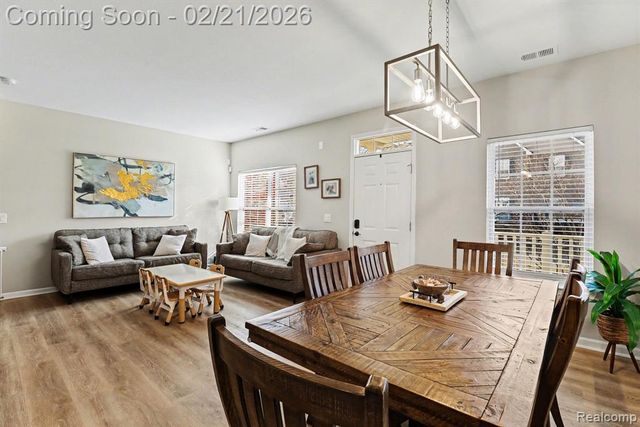 17764 Windflower Drive, Southfield, MI 48076