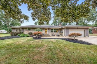 988 Beechwood Drive, Tallmadge, OH 44278