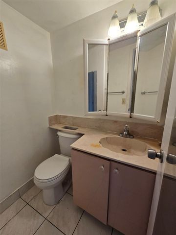 4058 Harwood E 4058, Deerfield Beach, FL 33442