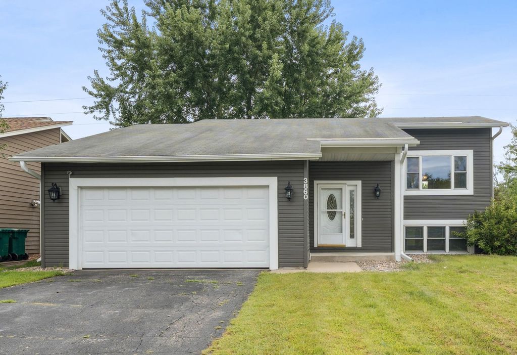3860 Westbury Lane, Eagan, MN 55123