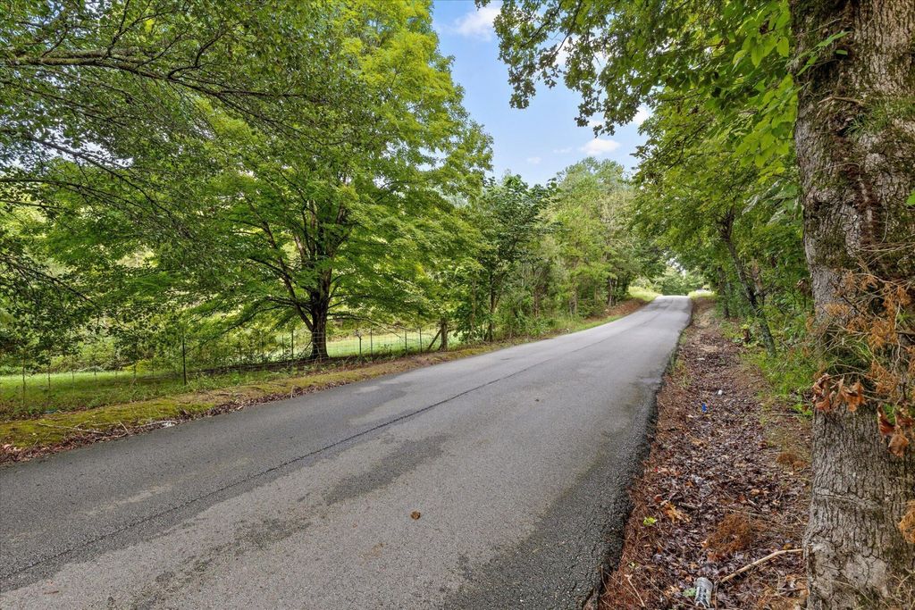 12712 Cranfield Road, Birchwood, TN 37308