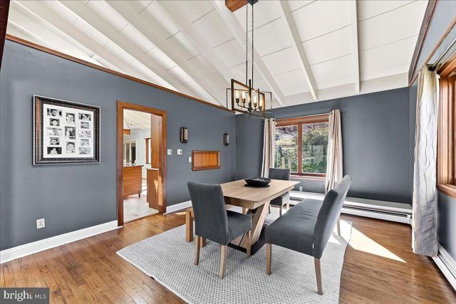 310 WOODVIEW RD, West Grove, PA 19390