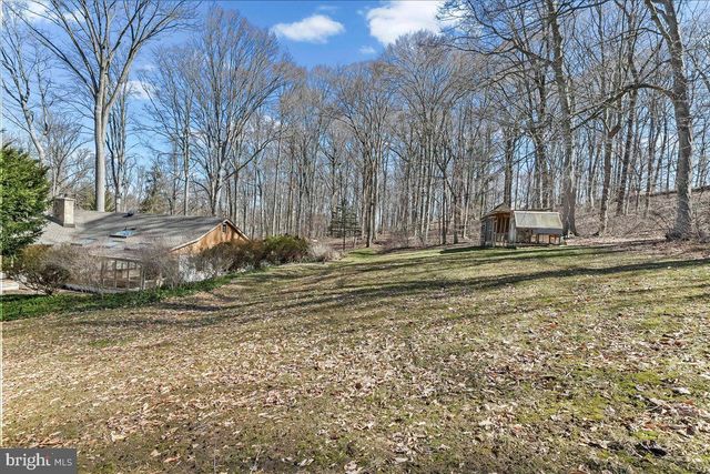 310 WOODVIEW RD, West Grove, PA 19390