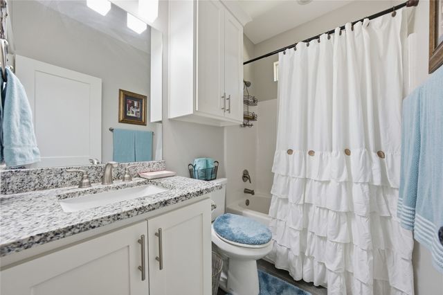 7222 Neches Street, Athens, TX 75752