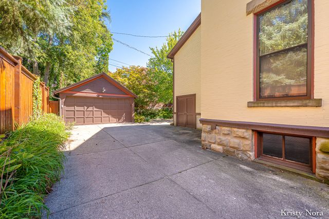 252 Madison Avenue Se, City Of Grand Rapids, MI 49503
