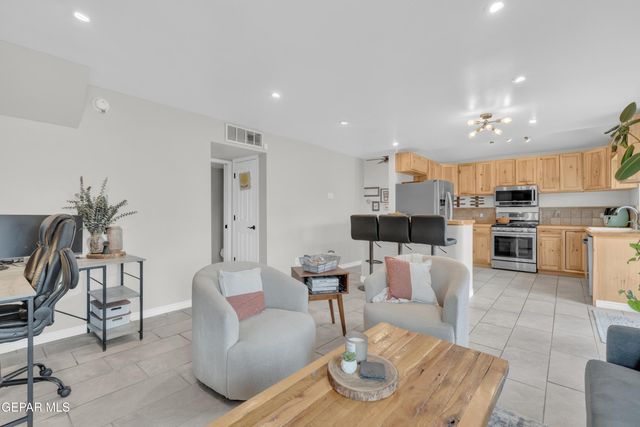 4573 Robert Acosta Drive, El Paso, TX 79934