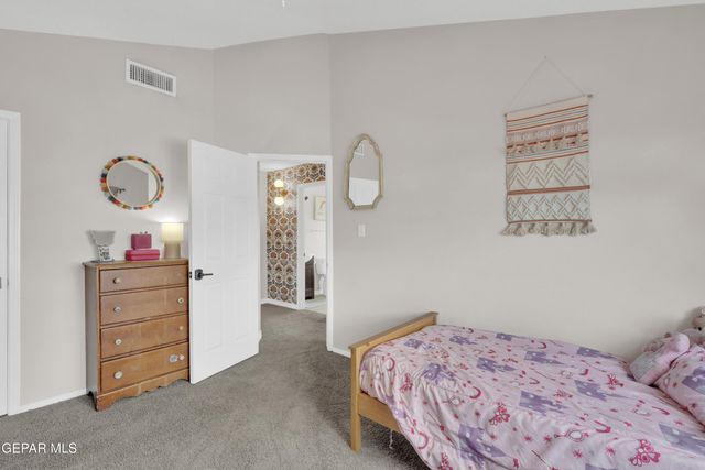 4573 Robert Acosta Drive, El Paso, TX 79934