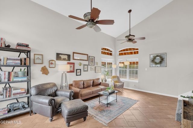 4573 Robert Acosta Drive, El Paso, TX 79934