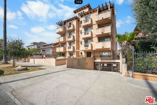 147 N Berendo Street 203, Los Angeles, CA 90004
