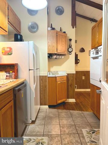 141 N 15TH ST, Camp Hill, PA 17011