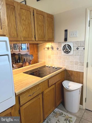 141 N 15TH ST, Camp Hill, PA 17011