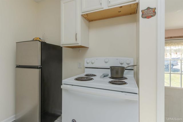 302 Blossom Street, Iron River, MI 49935