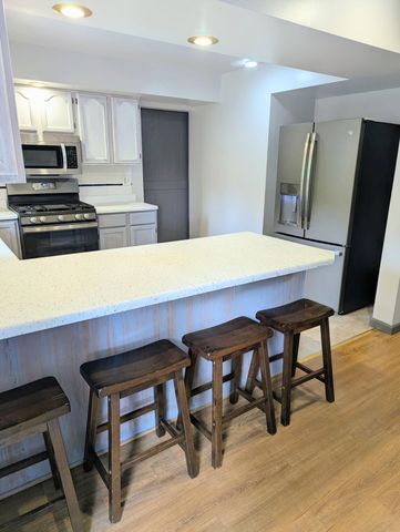 1609 Boca Lago Drive, Valparaiso, IN 46383