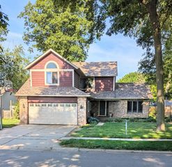 1609 Boca Lago Drive, Valparaiso, IN 46383