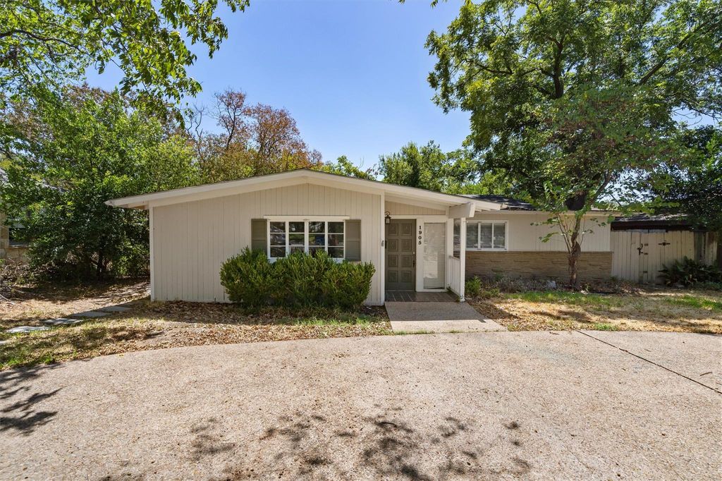 1905 Robinhood TRL, Austin, TX 78703
