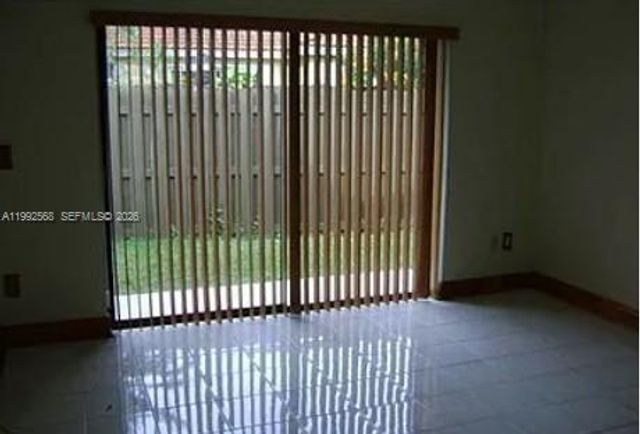 7010 SW 103rd Pl, Miami, FL 33173