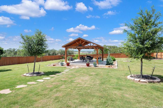 154 Violet Way, Castroville, TX 78009